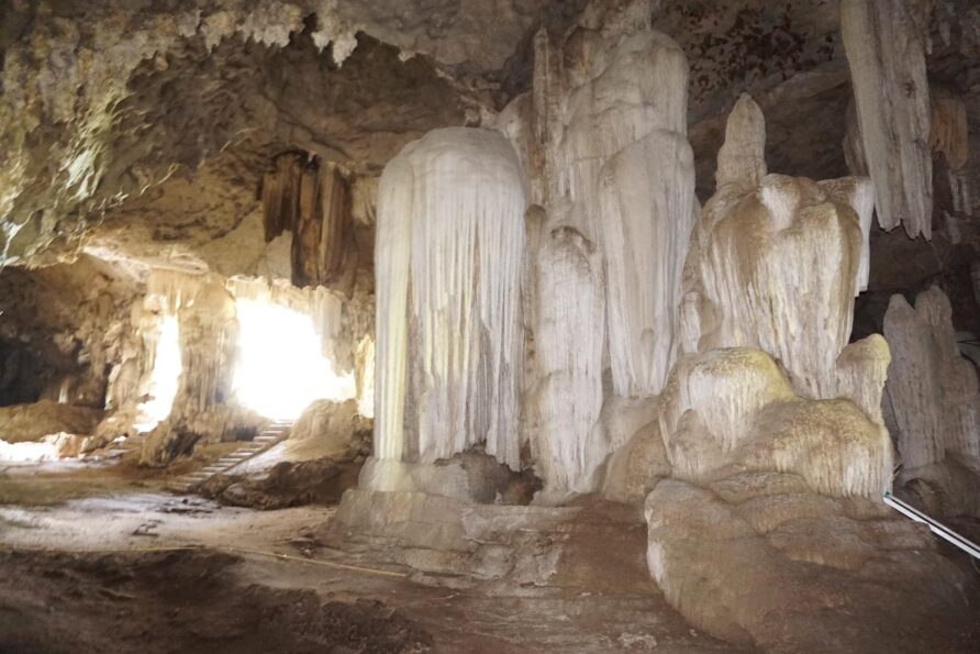 Khao Mai Kaew Cave